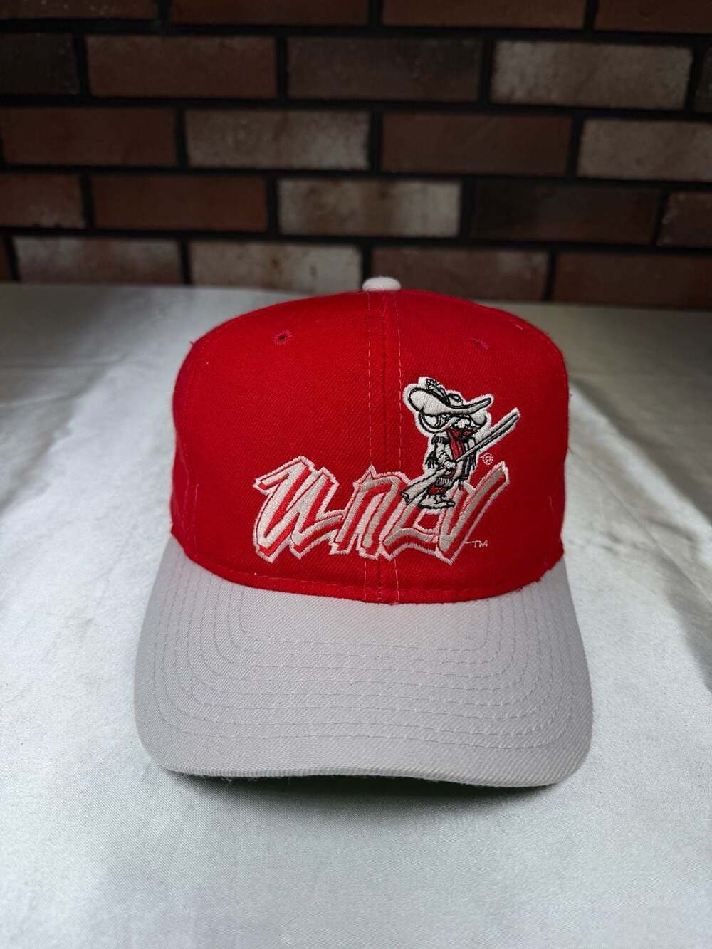 Vintage The Game UNLV Rebels NCAA
Snapback Hat Youngan